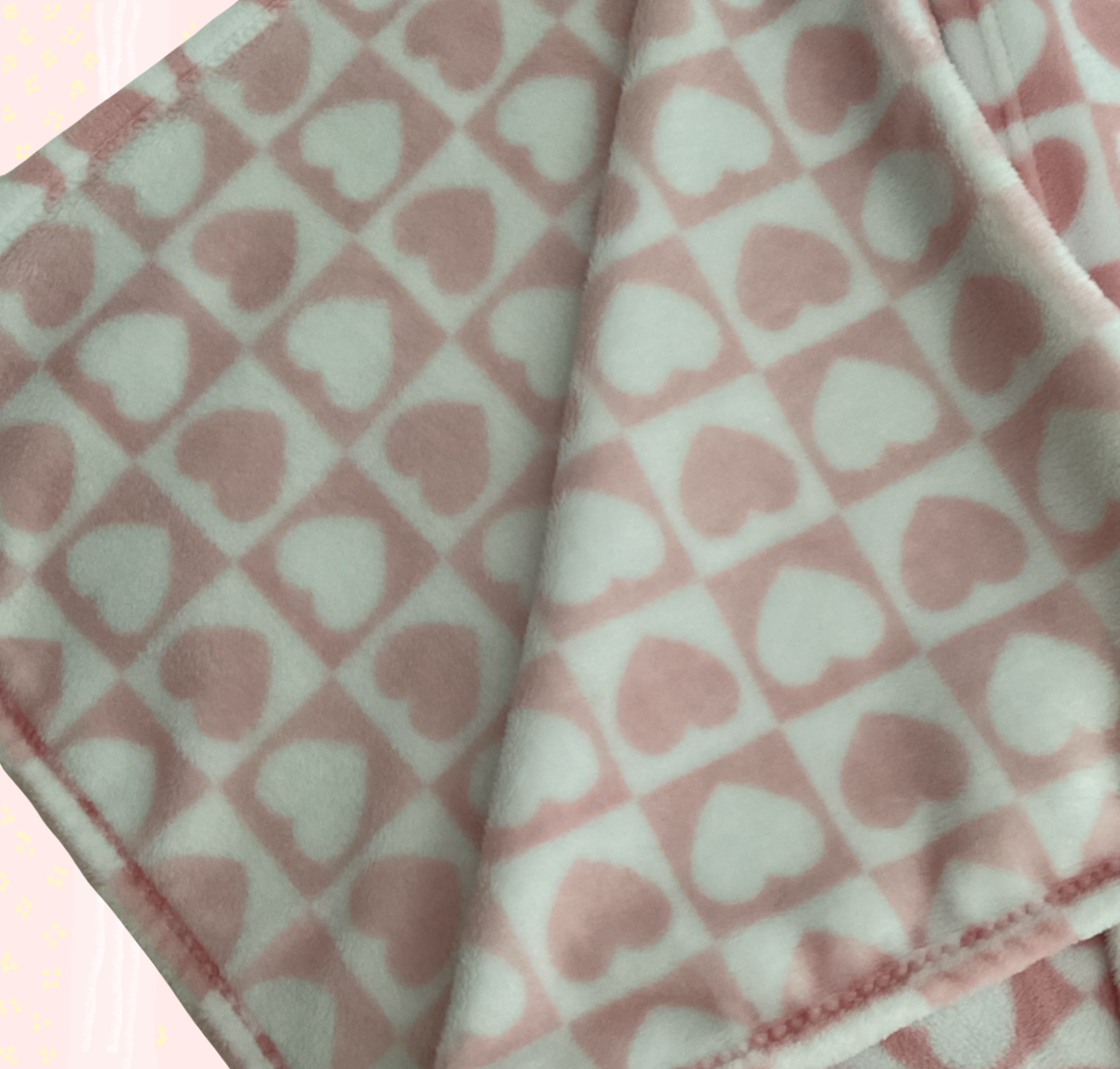 🩷Preloved pink and white heart blanket🤍