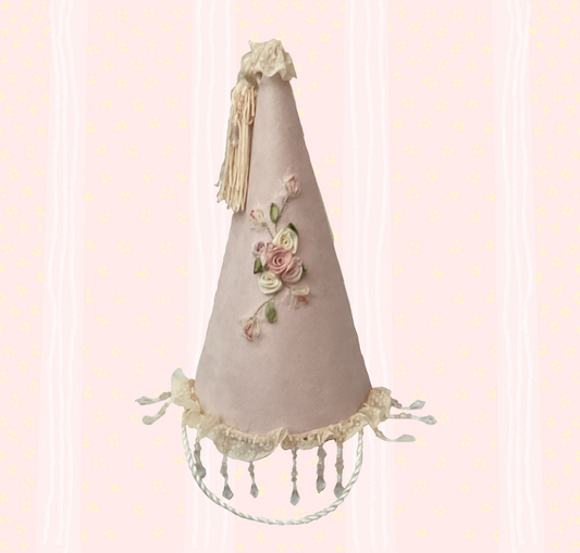 🎀Preloved princess hat decor🎀