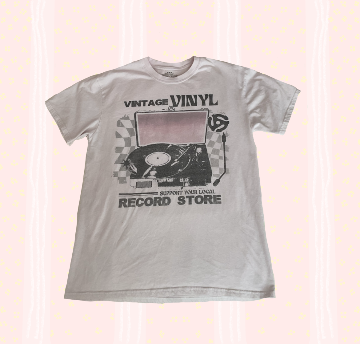 🩷Preloved Vintage Vinyl Graphic Tee 🩷