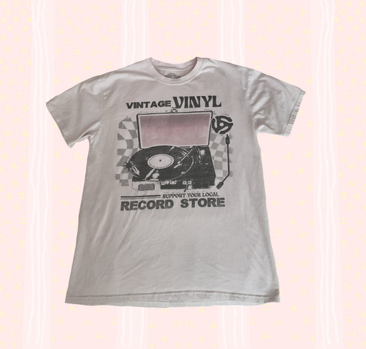 🩷Preloved Vintage Vinyl Graphic Tee 🩷