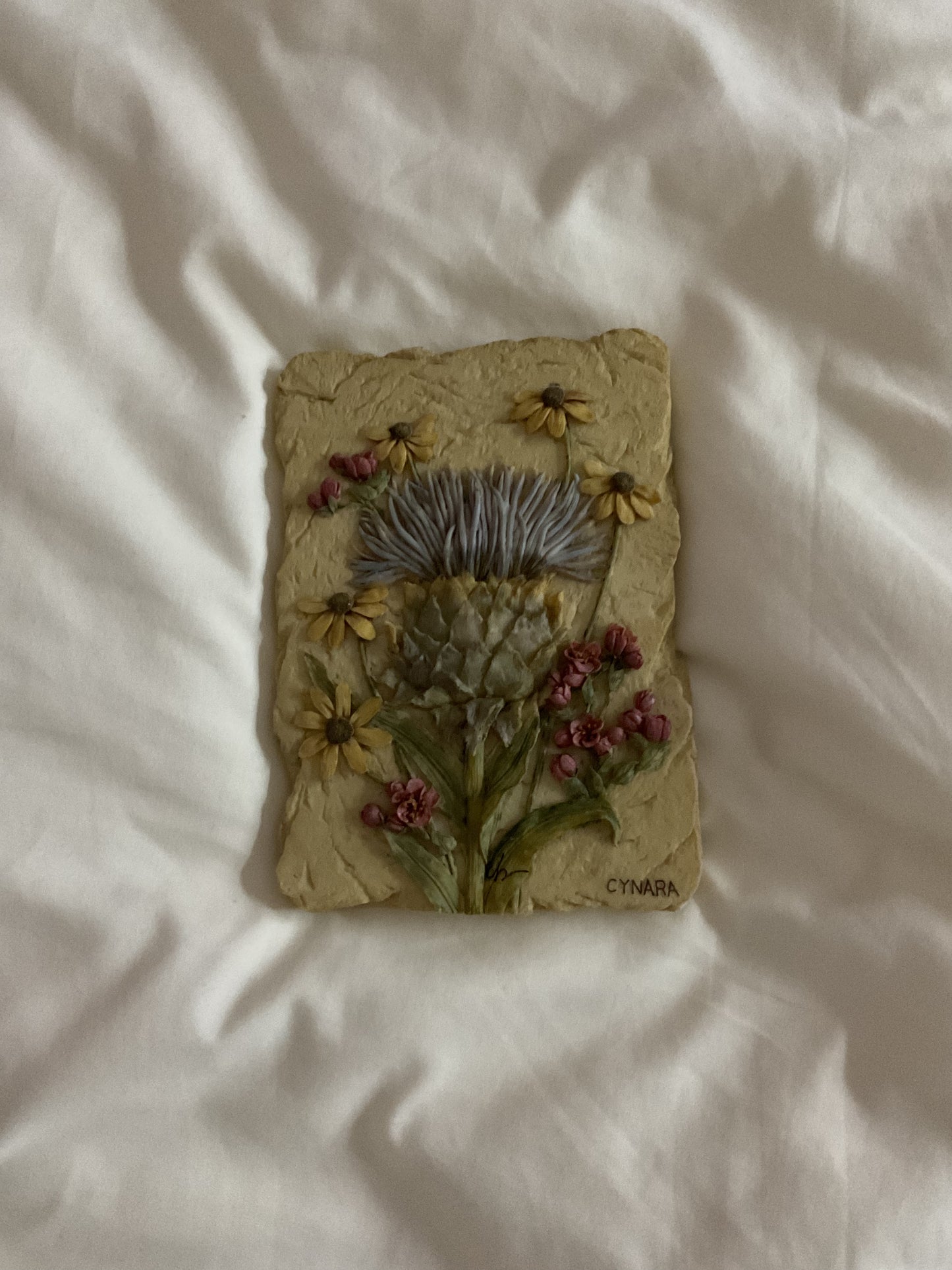 Preloved cute flower wall decor small